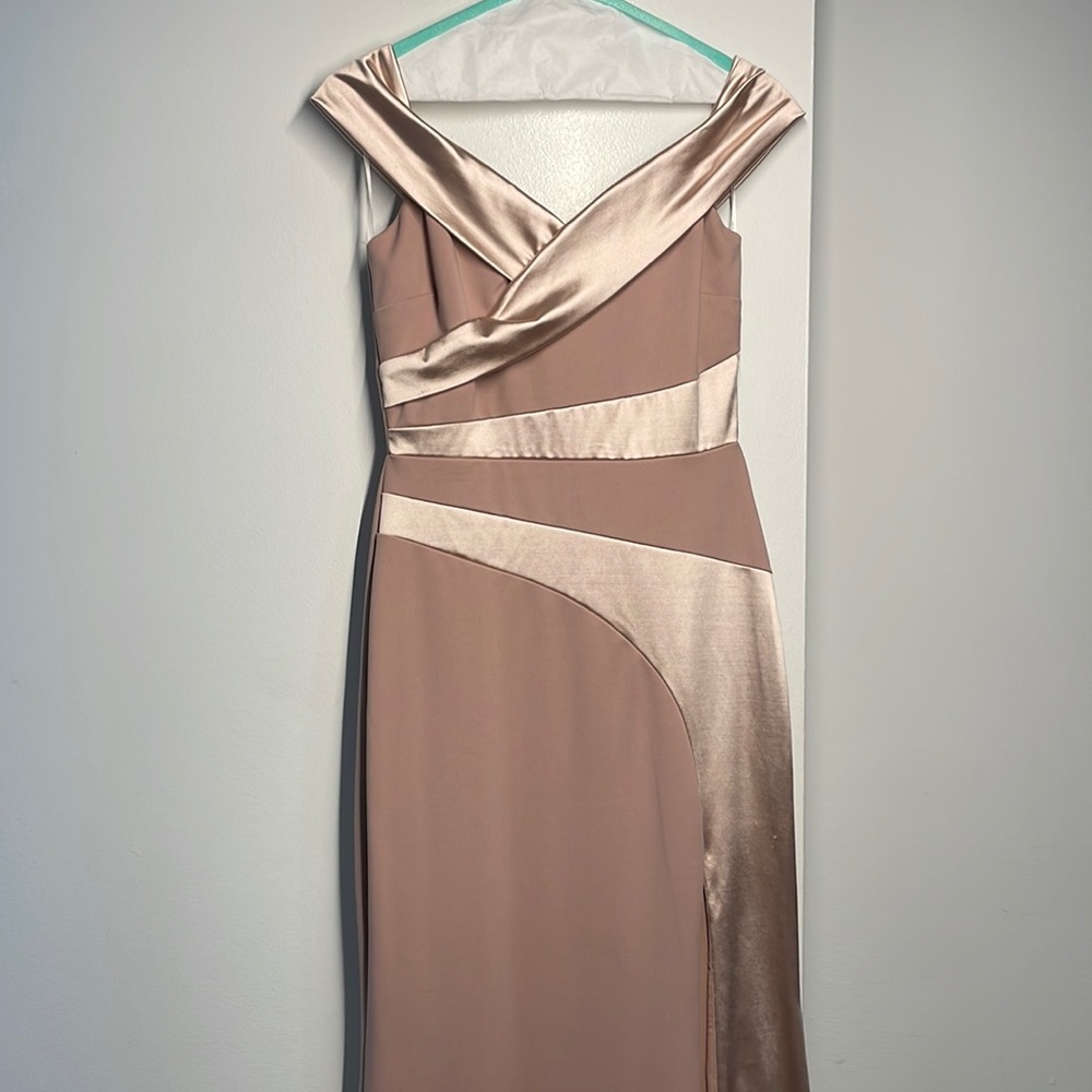 Mauve elegant evening gown